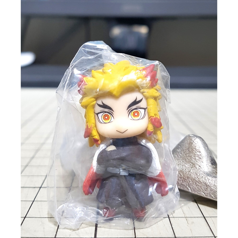 [長夜餘火]免運 現貨24小時出貨 BANDAI 鬼滅之刃 排隊 P2 第二彈 炎柱 水柱 蟲柱 霞柱 岩柱 一套五款-細節圖6