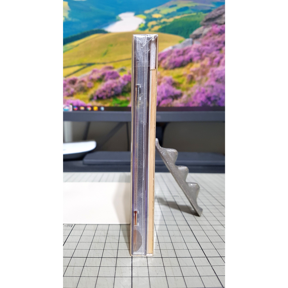 [長夜餘火]免運 現貨24小時出貨 黃湘怡 等 首張創作專輯 Stella 親筆簽名 側標 自藏狀況好-細節圖4