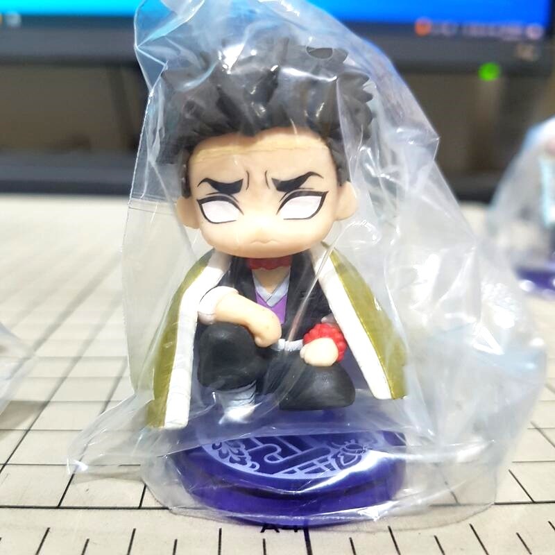 [長夜餘火]免運 現貨 BANDAI 鬼滅之刃 坐姿 P4 第四彈 柱合會議 蟲柱 岩柱 蛇柱 風柱 霞柱 全套五款-細節圖2