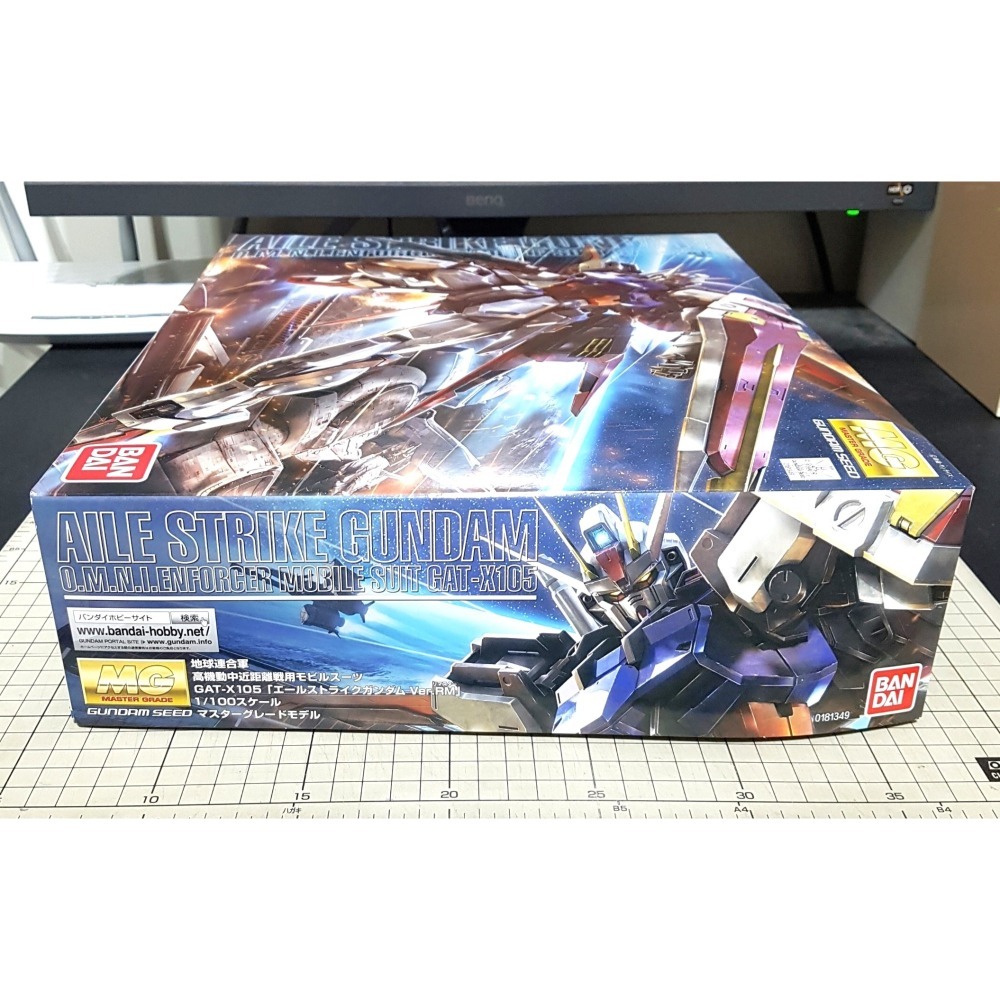 [長夜餘火]免運 現貨24小時出貨 MG 翔翼型攻擊鋼彈 1/100 鋼彈SEED BANDAI 萬代 全新未組-細節圖2