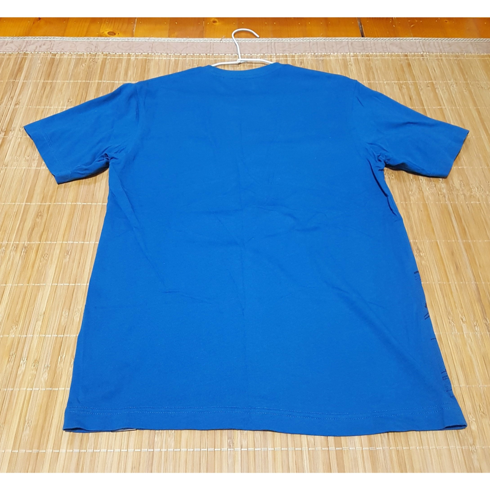 [長夜餘火]免運 現貨24小時出貨 UNIQLO 航海王 海賊王 白鬍子 聯名T恤 週刊少年Jump 50周年 全新-細節圖2