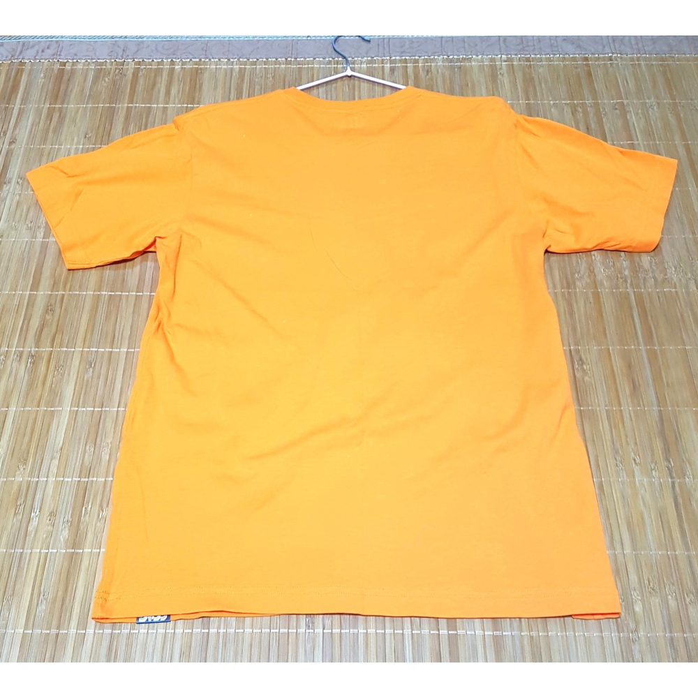 [長夜餘火]免運 現貨24小時出貨 UNIQLO 排球少年 日向翔陽 聯名T恤 週刊少年Jump 50周年 全新-細節圖2