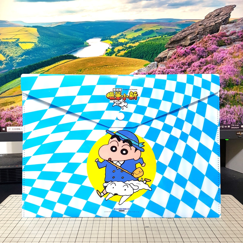 [長夜餘火]免運 現貨24小時出貨 2023 東立 春納祭 蠟筆小新 愛藏版 A4橫式資料袋 臼井儀人-細節圖2