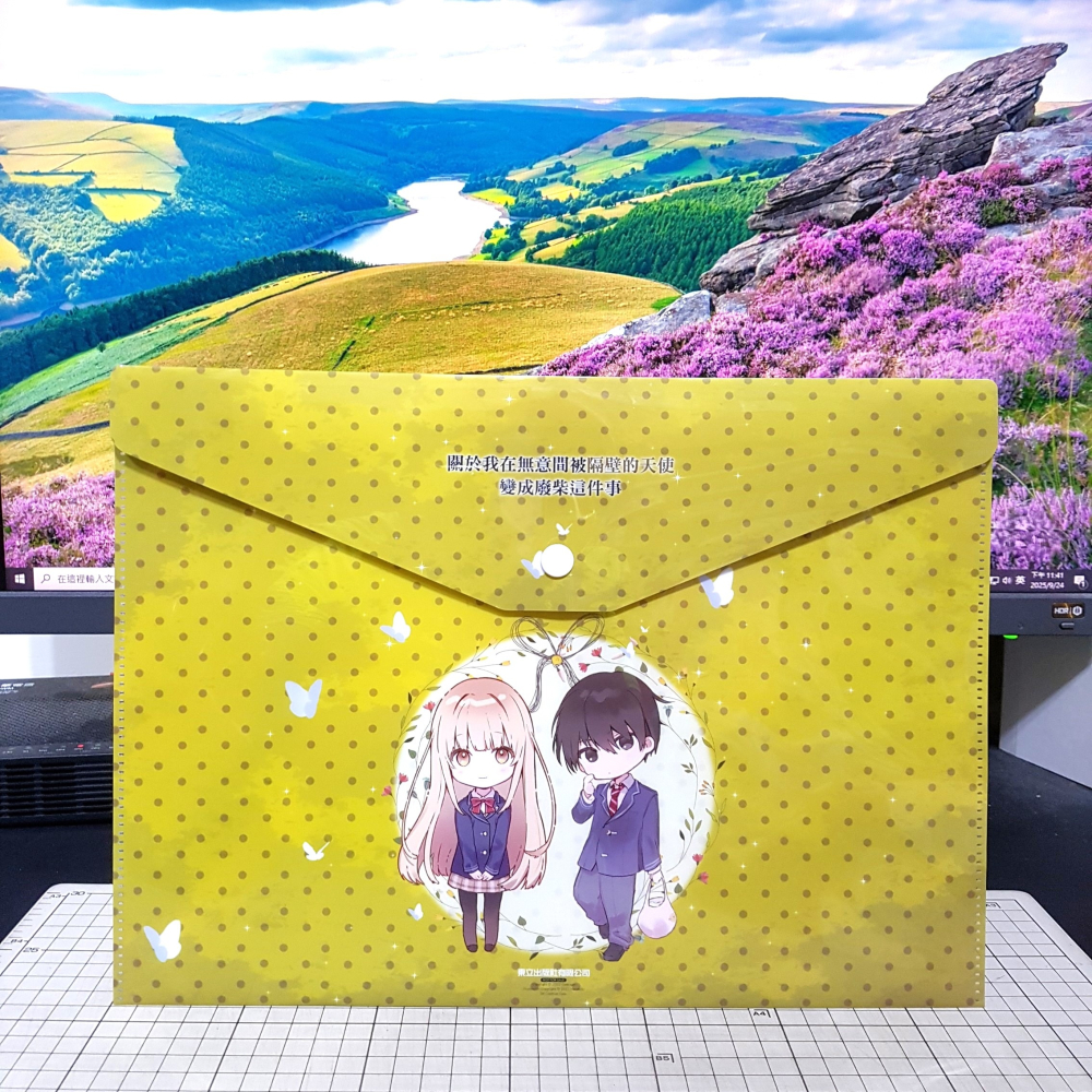 [長夜餘火]免運 現貨24小時出貨 關於我在無意間被隔壁的天使變成廢柴這件事 A4橫式資料袋 2023 東立 春納祭-細節圖2
