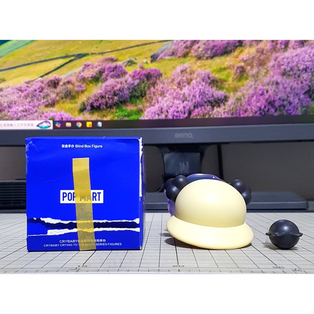 [長夜餘火]免運 現貨24小時出貨 POP MART CRYBABY 泡泡瑪特 滿月圓圓 出走的月亮系列 已拆封-細節圖5