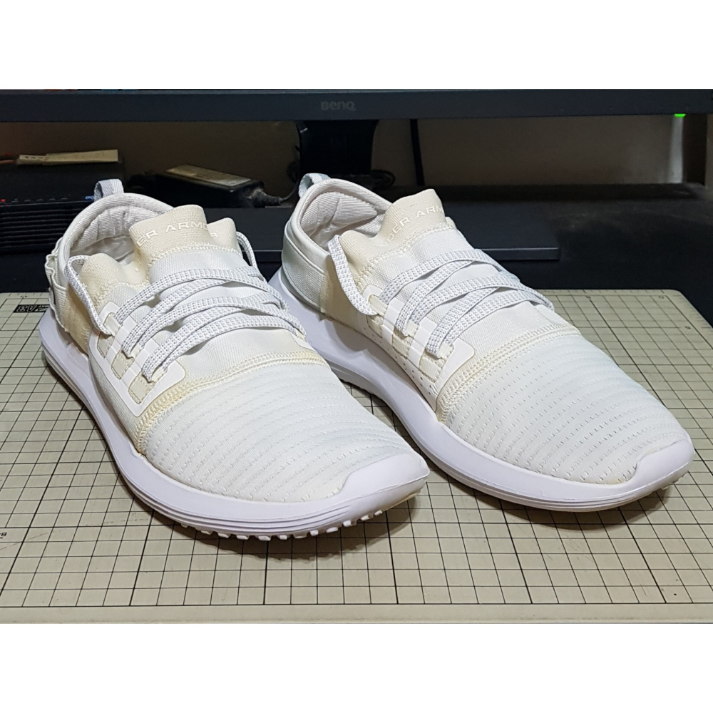 [長夜餘火]免運 現貨24小時出貨 二手 UNDER ARMOUR Men＇s VIBE 休閒鞋 運動鞋-細節圖3