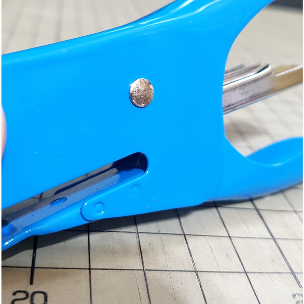[長夜餘火]免運 現貨24小時出貨 KAIPAI STAPLER 釘書機 藍色 全新 些許鏽斑 刮傷-細節圖4