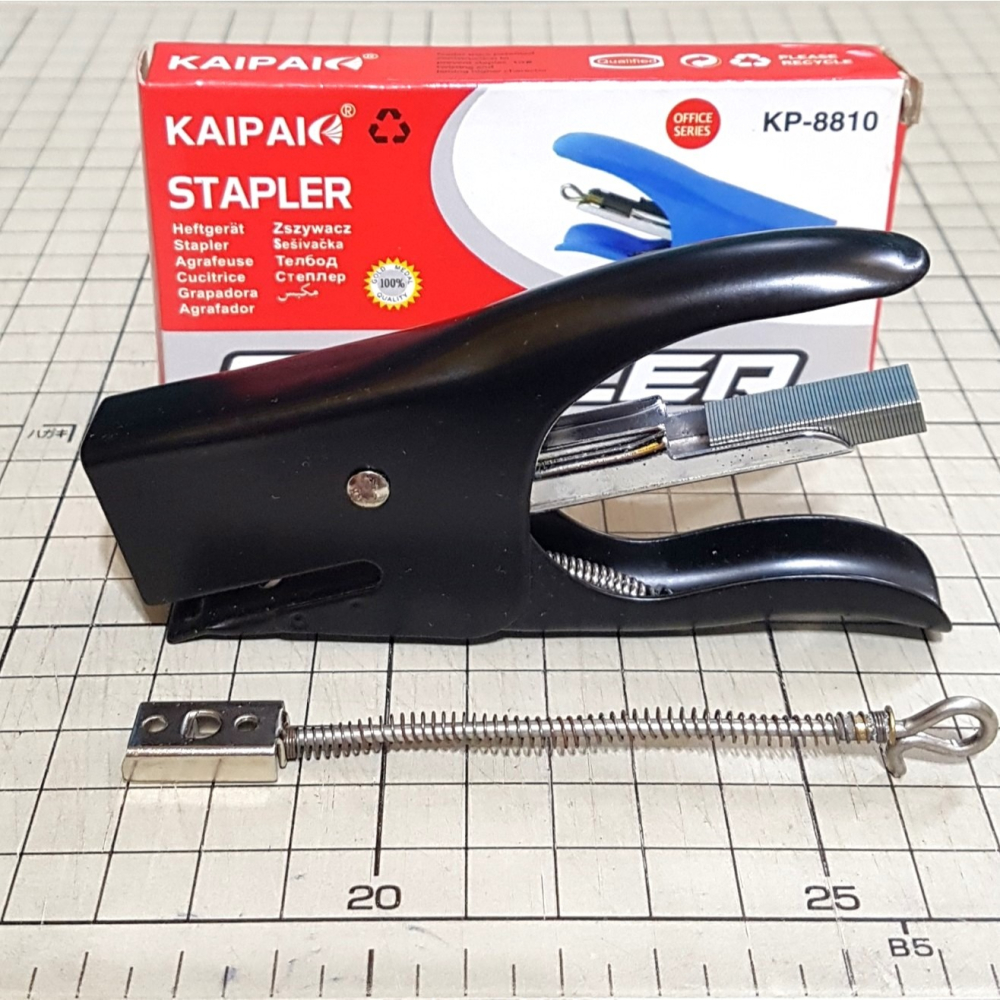 [長夜餘火]免運 現貨24小時出貨 KAIPAI STAPLER 釘書機 黑色 全新 些許鏽斑 刮傷-細節圖2