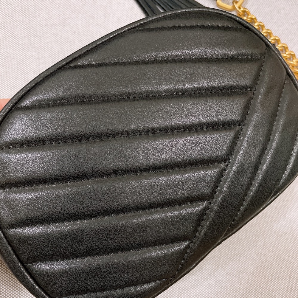 Tory Burch Kira 流蘇鏈條相機包-細節圖2