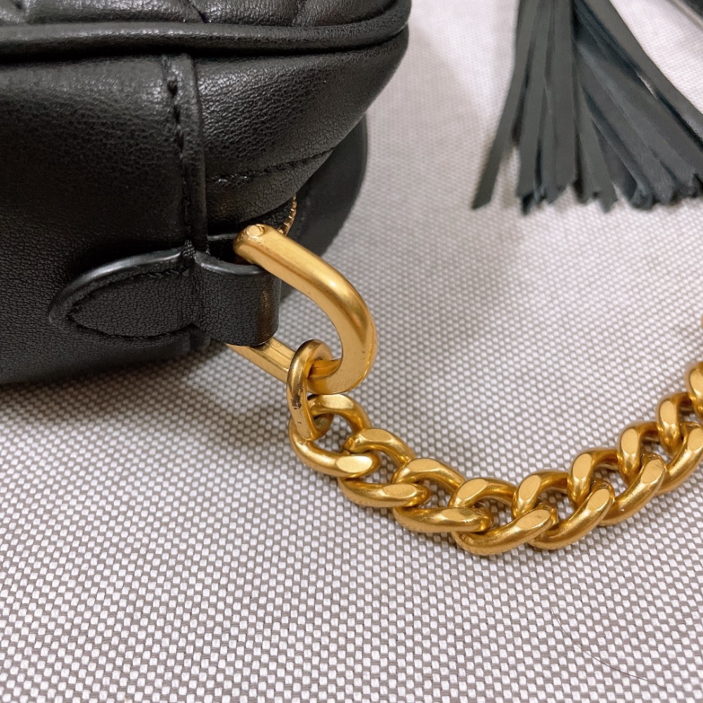 Tory Burch Kira 流蘇鏈條相機包-細節圖8
