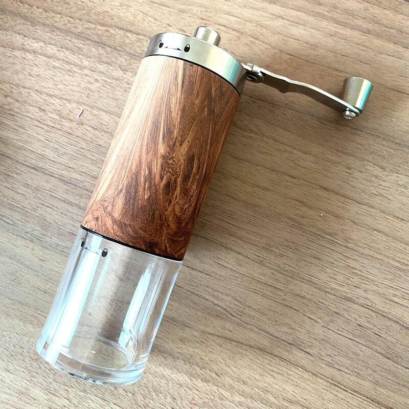 【熊愛露】手磨咖啡機.北歐風.手動咖啡豆研磨機.磨豆機器.家用器具小型手搖磨粉.手沖咖啡.可調粗細.研磨咖啡機-細節圖4