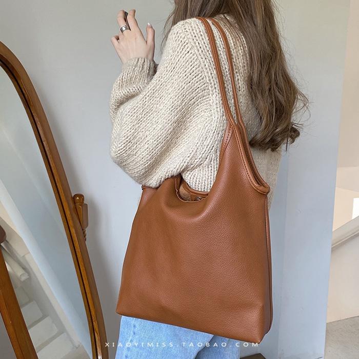 [現貨在台] 經典素色軟皮托特包 隨性百搭 文青質感 4色可選-細節圖3