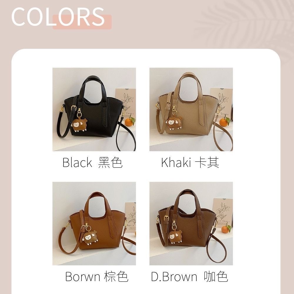 可愛掛件荔枝紋質感斜跨皮革包 肩背包 側背包 4色可選-細節圖8