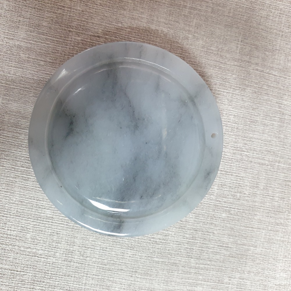 逸品軒~天然緬甸玉A貨-Z5884-冰細糯烏雞圓形龍牌墜子 直徑59mm厚13.1mm 💰特價2400元 • 翡翠龍牌-細節圖2