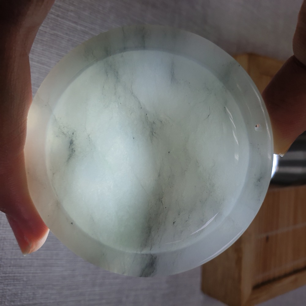 逸品軒~天然緬甸玉A貨-Z5884-冰細糯烏雞圓形龍牌墜子 直徑59mm厚13.1mm 💰特價2400元 • 翡翠龍牌-細節圖6
