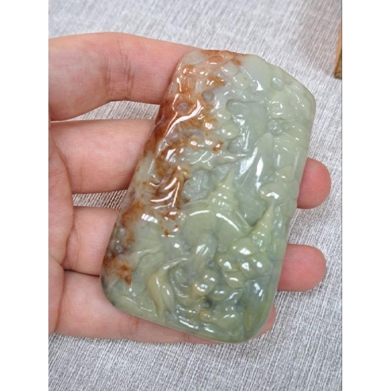 逸品軒～天然緬甸玉A貨-Z5844-灑金淡綠山水墜子長68.7mm寬41.3mm厚11mm💰特價1380元• 翡翠山水牌-細節圖4