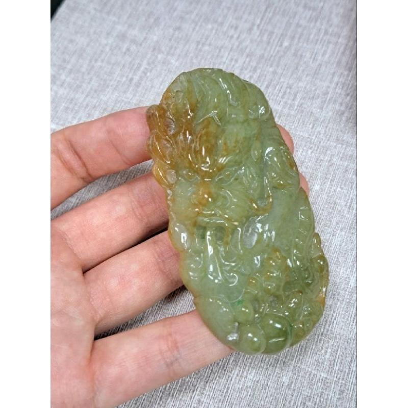 逸品軒～天然緬甸玉A貨-Z5841-灑金龍牌長76.4mm寬37.5mm厚11mm💰特價1500元🐉🐲佩戴翡翠龍牌，代表-細節圖3