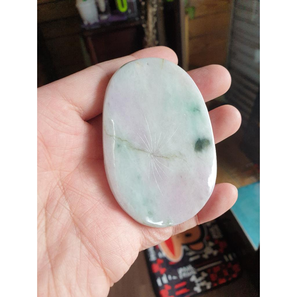 逸品軒~天然緬甸玉A貨-R1886-細糯春彩梅花鹿墜子 長77mm寬53.5mm厚14.5mm 玉質細糯,顏色漂亮。 寓-細節圖2