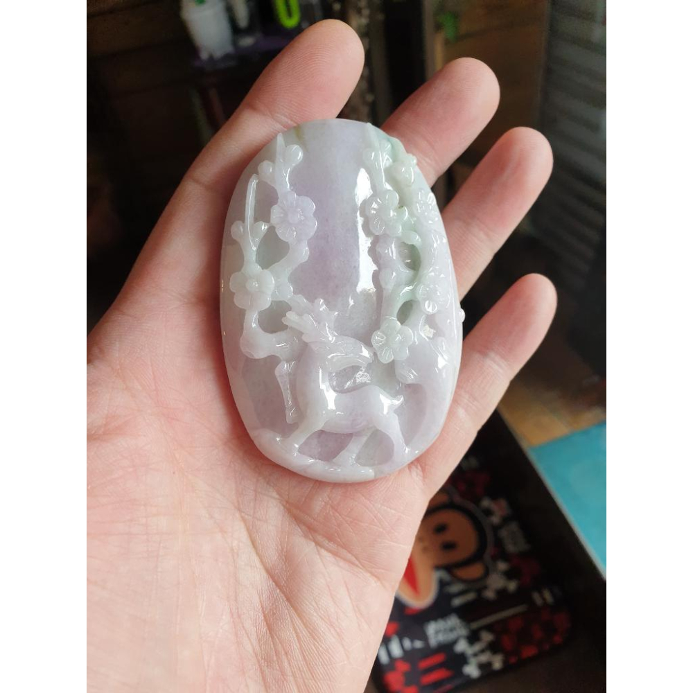 逸品軒~天然緬甸玉A貨-R1886-細糯春彩梅花鹿墜子 長77mm寬53.5mm厚14.5mm 玉質細糯,顏色漂亮。 寓-細節圖3