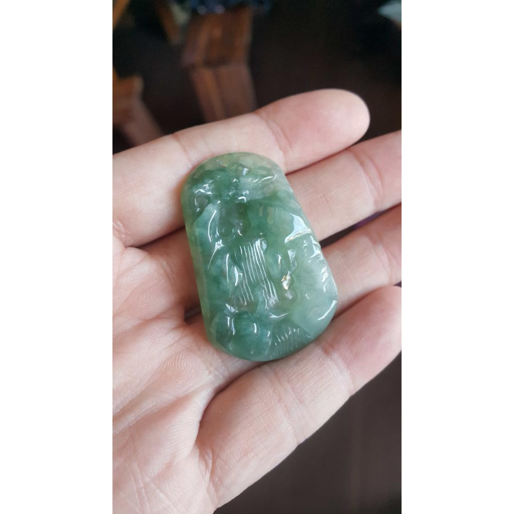 逸品軒~天然緬甸玉A貨-R1825-冰細糯山水貴人墜子 長46mm寬30.4mm厚5.5mm 無摳無紋無裂、種水好、質地-細節圖3