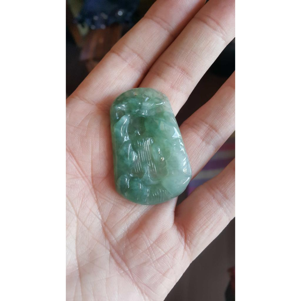 逸品軒~天然緬甸玉A貨-R1825-冰細糯山水貴人墜子 長46mm寬30.4mm厚5.5mm 無摳無紋無裂、種水好、質地-細節圖4