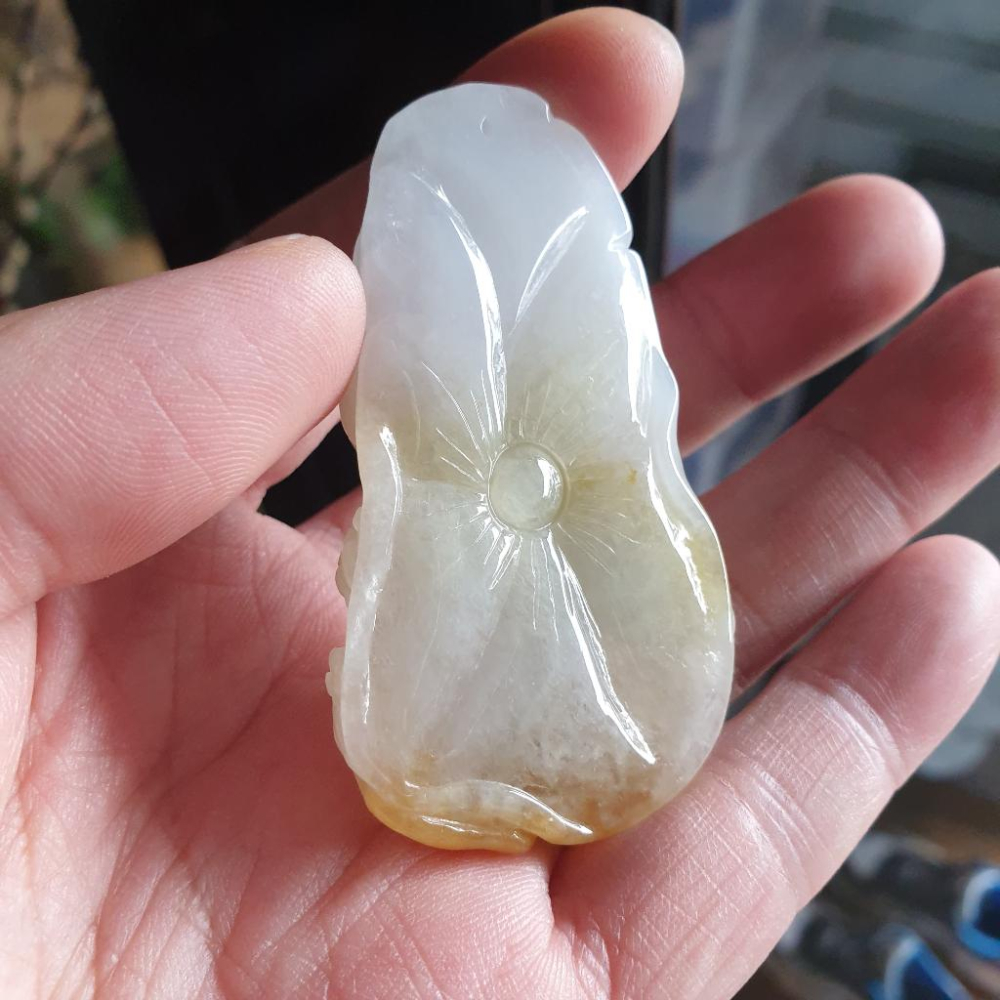 逸品軒~天然緬甸玉A貨-R1759-細糯黃翡龍牌墜子 長64.7mm寬36.6mm厚10.3mm 水頭好，顏色漂亮。 龍-細節圖2