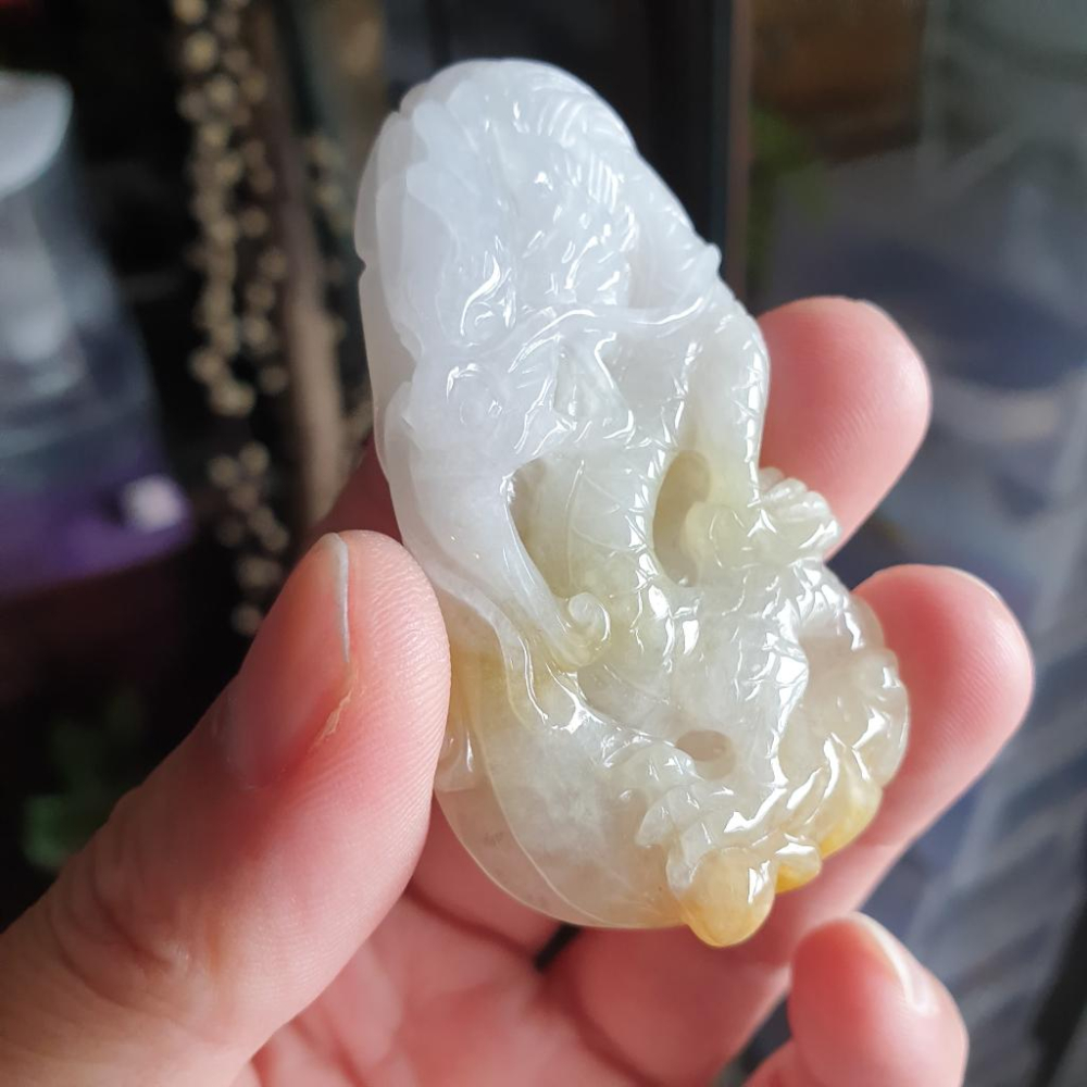 逸品軒~天然緬甸玉A貨-R1759-細糯黃翡龍牌墜子 長64.7mm寬36.6mm厚10.3mm 水頭好，顏色漂亮。 龍-細節圖6