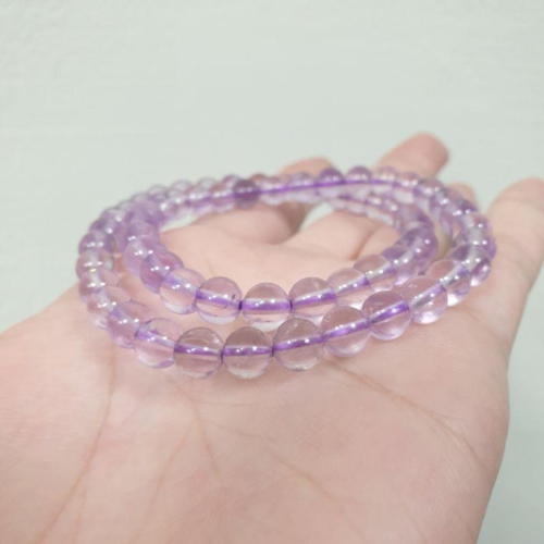 紫水晶珠串-G0027- 珠寬6.2mm總長約18.5公分 💰特價150元 ▪️彈力繩，繞兩圈適合手腕16公分