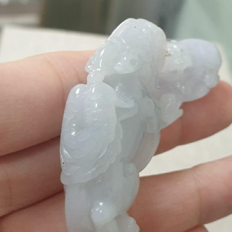 天然緬甸玉A貨-O0339-冰糯飄淡藍色望子成龍小擺件長63.9mm寬24.6mm厚13.1mm💰優惠價2680元-細節圖2