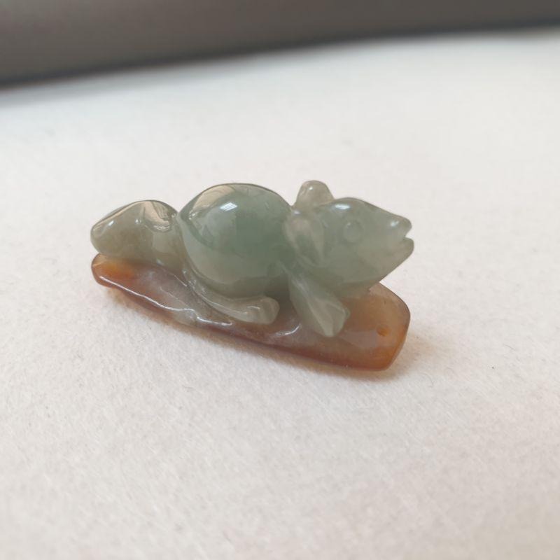 天然緬甸玉A貨-O0242-雙色老鼠小擺件/墜子長30.5mm寬11.8mm厚13.5mm💰特價1280元-細節圖2