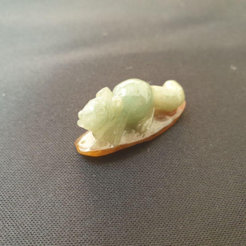 天然緬甸玉A貨-O0242-雙色老鼠小擺件/墜子長30.5mm寬11.8mm厚13.5mm💰特價1280元-細節圖3