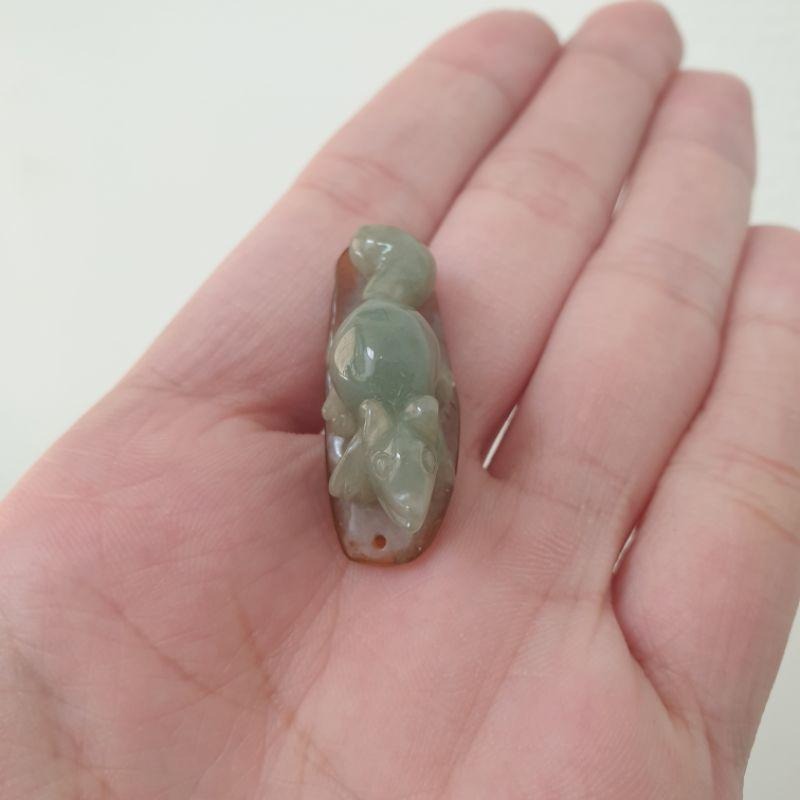 天然緬甸玉A貨-O0242-雙色老鼠小擺件/墜子長30.5mm寬11.8mm厚13.5mm💰特價1280元-細節圖5
