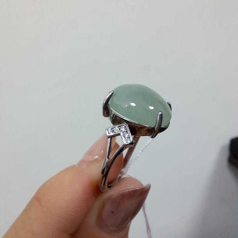 天然緬甸玉A貨-J0182-冰糯蛋面925銀戒指長13.8mm寬11.5mm厚7.2mm💰特價900元
• 可調式戒圍-細節圖3