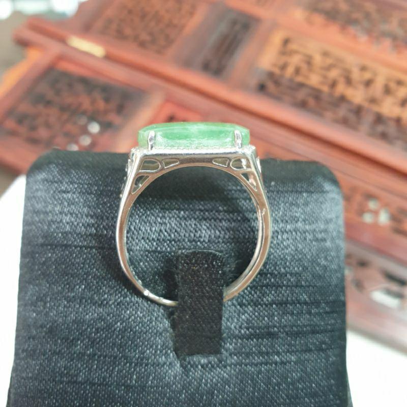 天然緬甸玉A貨-J0219-冰糯綠馬鞍戒925銀戒指長15.5mm寬6.5mm💰優惠價3000元• 可調式戒圍-細節圖2