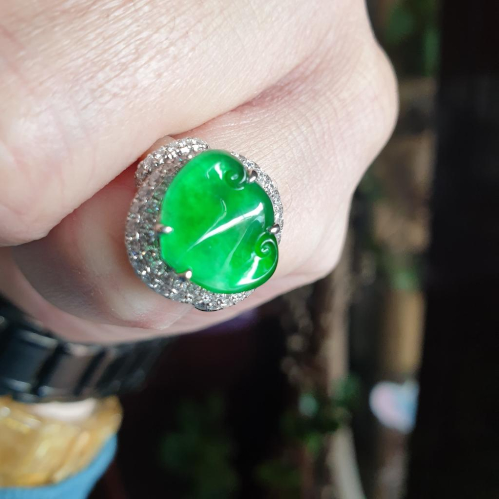 天然緬甸玉A貨-Y631-陽綠如意戒指(附亞瑟證書) 長21.8mm 寬17mm 內徑17mm 國際圍約#11~12 1-細節圖2