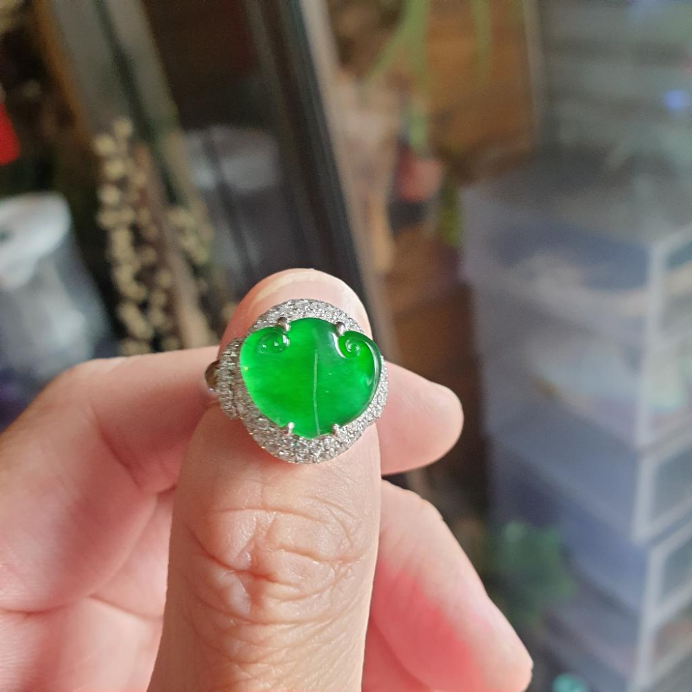 天然緬甸玉A貨-Y631-陽綠如意戒指(附亞瑟證書) 長21.8mm 寬17mm 內徑17mm 國際圍約#11~12 1-細節圖5