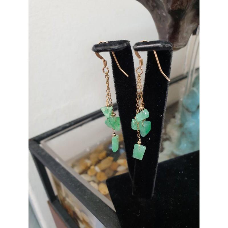 天然緬甸玉-嬌綠色随形耳勾-E0005-材質:主石天然緬甸玉／其他配件:首飾銀。總長度:5.5公分特價:1200元-細節圖4