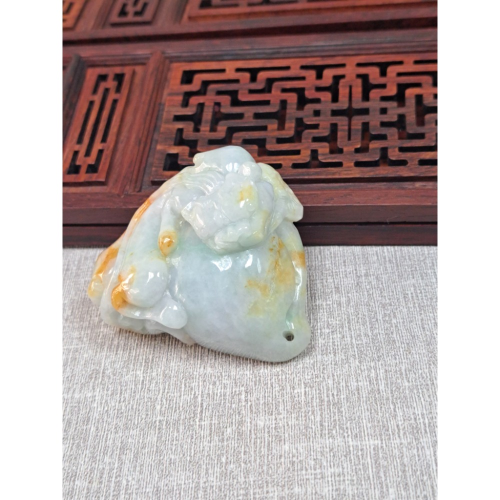 逸品軒～天然緬甸玉A貨-Z5925-螭龍福瓜墜子/擺件 長51.3mm寬54.1mm厚22.9mm 💰特價888元 •-細節圖4