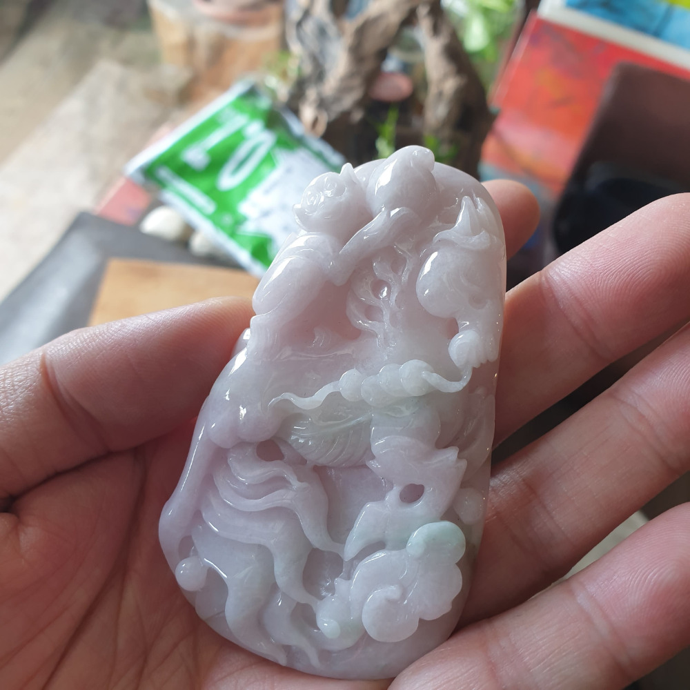 逸品軒~天然緬甸玉A貨-R1930-春彩馬上封猴墜子 長79.6mm寬45.9mm厚10.6mm 淡粉紫羅蘭帶綠-細節圖4