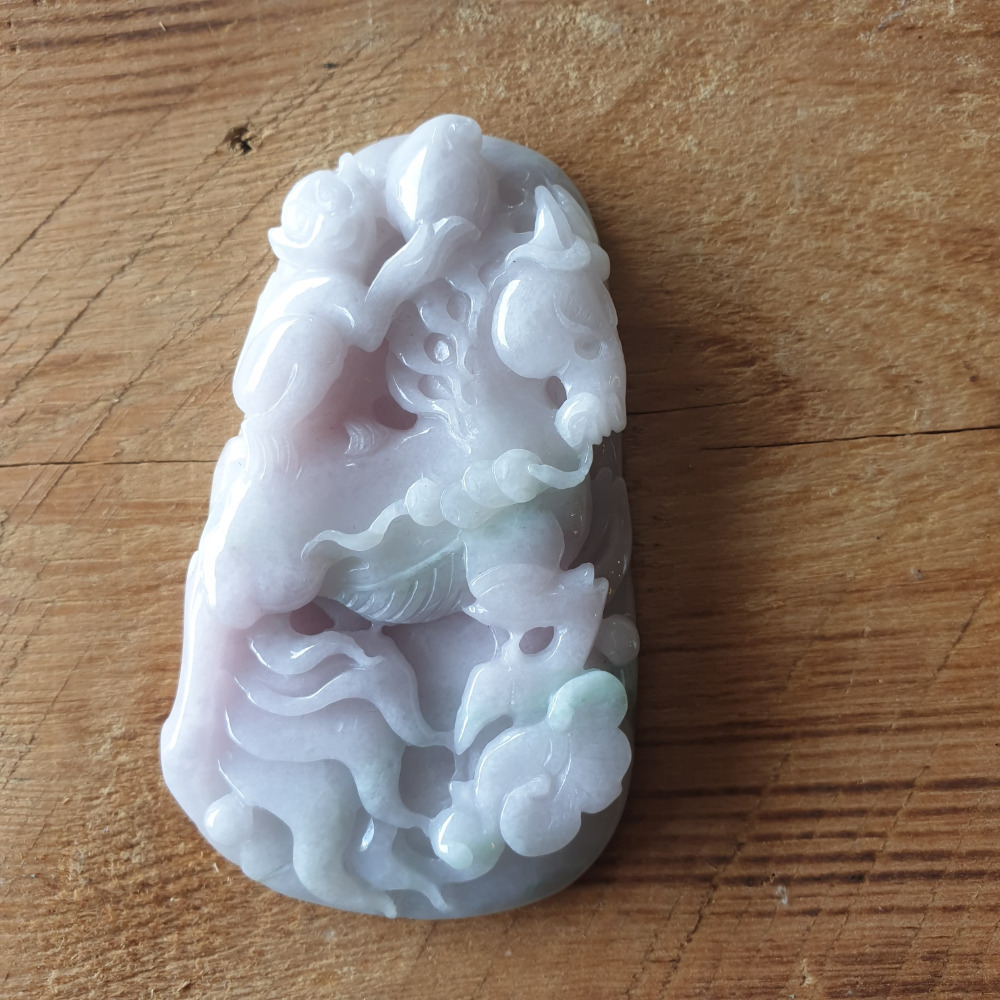 逸品軒~天然緬甸玉A貨-R1930-春彩馬上封猴墜子 長79.6mm寬45.9mm厚10.6mm 淡粉紫羅蘭帶綠-細節圖5