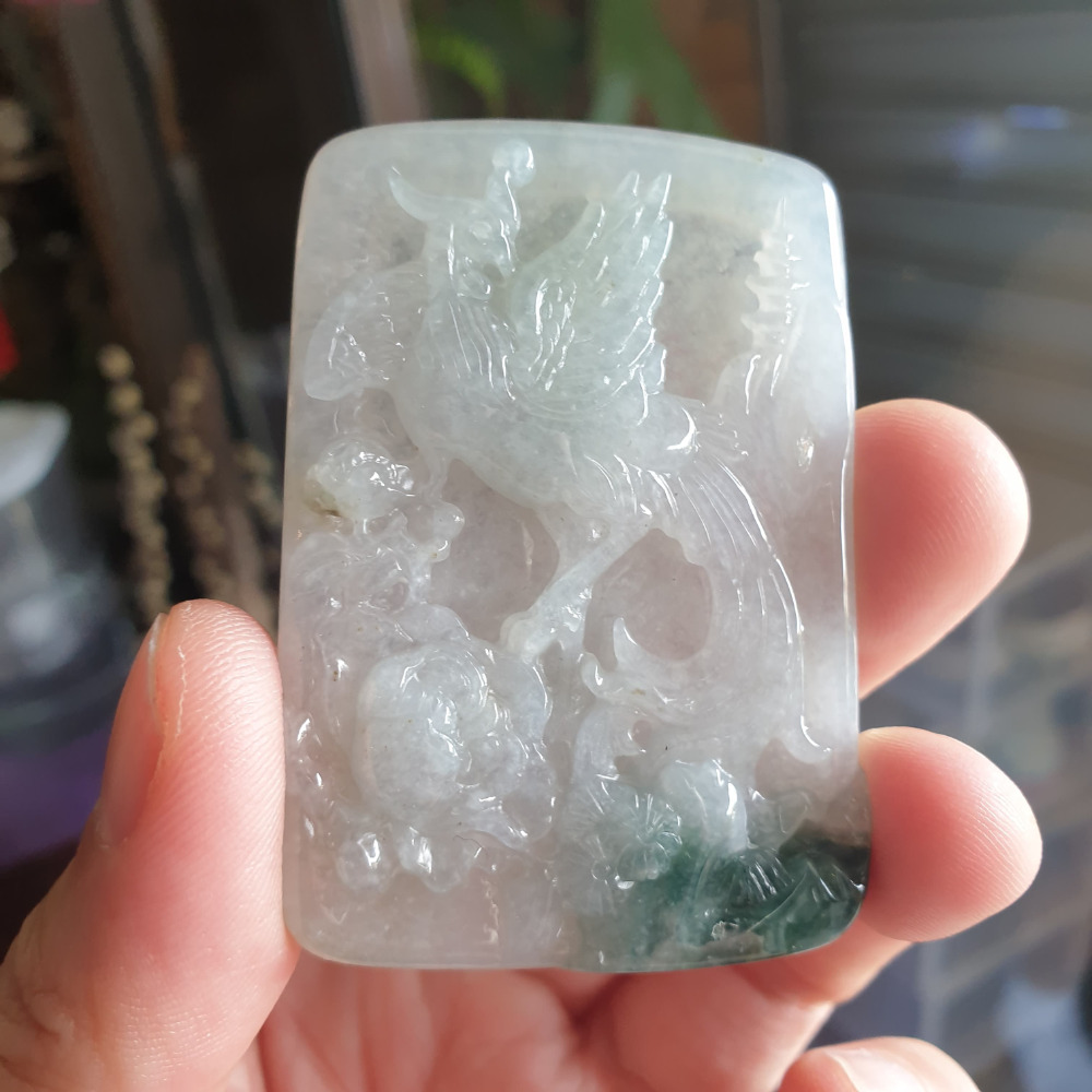 逸品軒~天然緬甸玉A貨-R1931-冰糯牡丹鳳凰墜子 長60.6mm寬43mm厚7mm 水頭好，顏色漂亮。-細節圖4