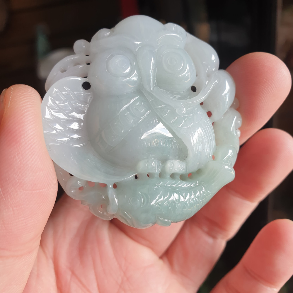 逸品軒~天然緬甸玉A貨-R1933-細糯貓頭鷹墜子 長52mm寬50.2mm厚12.8mm 水頭好，玉質細膩。雕工精細-細節圖4