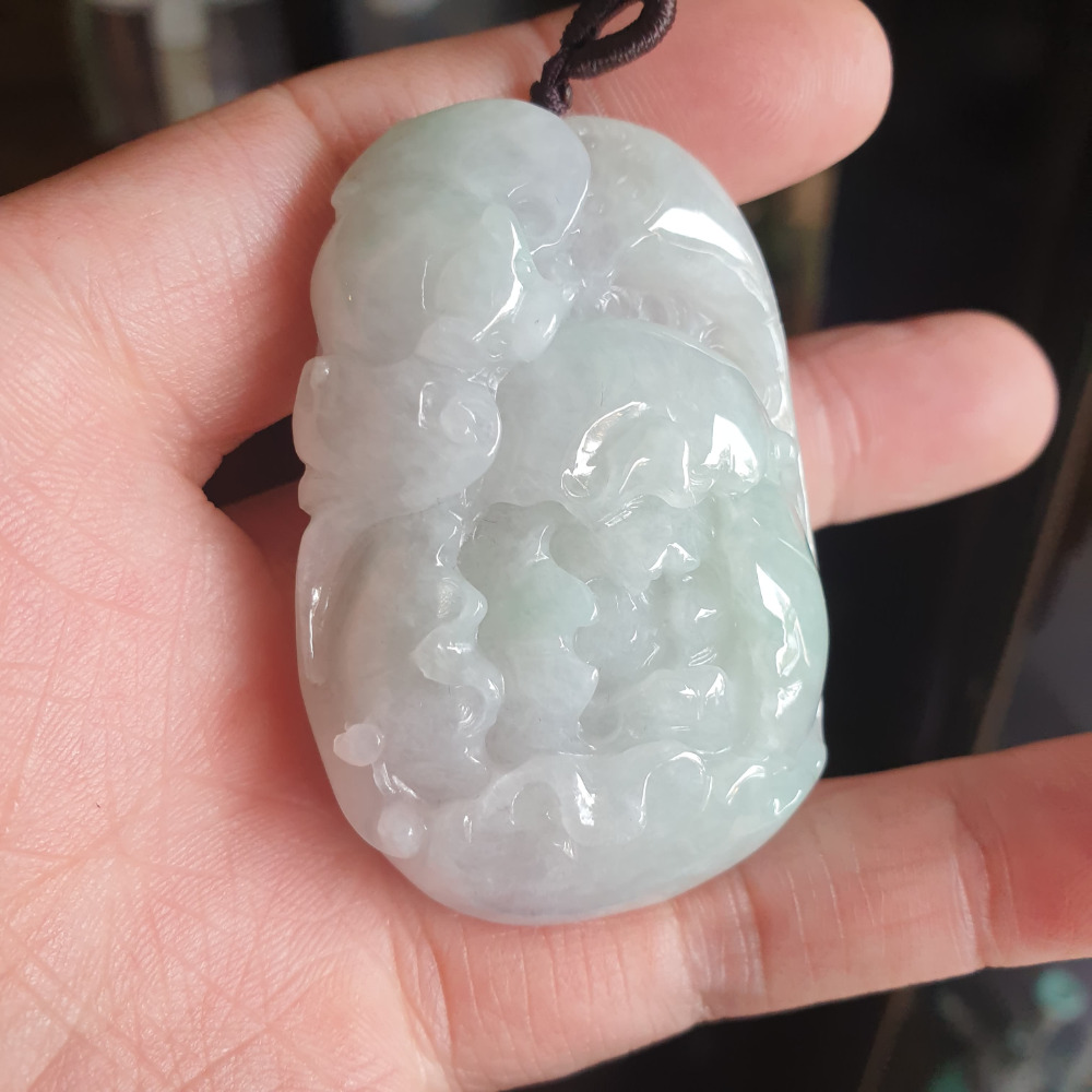 逸品軒~天然緬甸玉A貨-R1943-細糯招財墜子 長57.5mm寬40.5mm厚14.5mm 水頭好，玉質細膩。-細節圖2