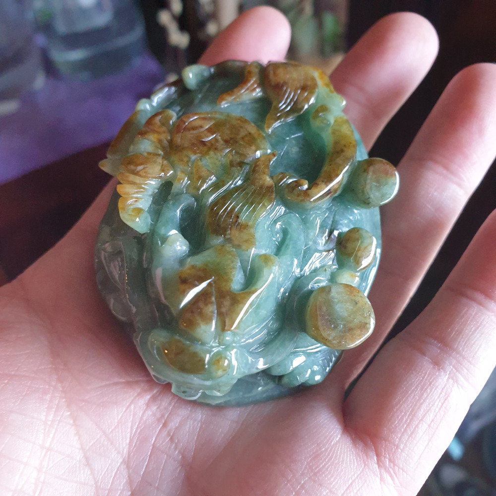 逸品軒~天然緬甸玉A貨-R1953-雙色龍龜擺件手把件 長73mm寬53mm厚29.2mm 顏色漂亮。 龍的九子之一-細節圖9