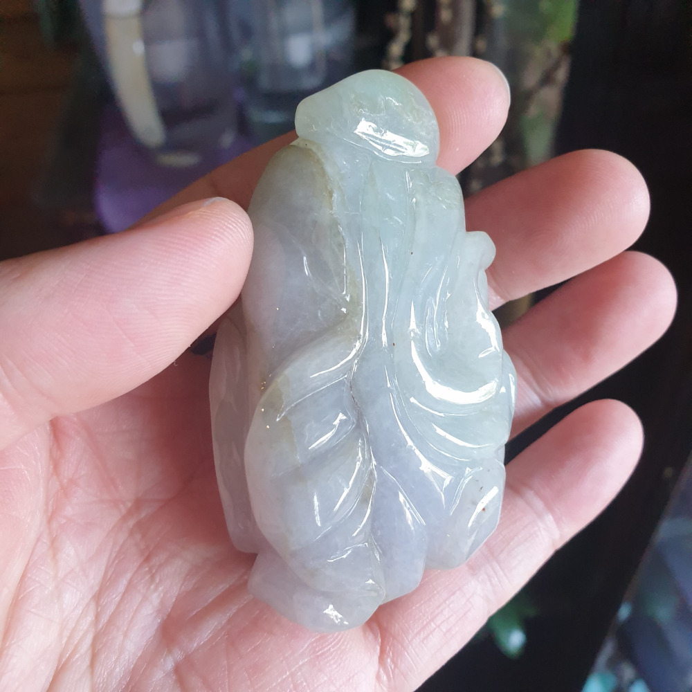 逸品軒~天然緬甸玉A貨-R1955-冰糯白菜墜子/手把件 長74.8mm寬47.2mm厚32mm 水頭好，顏色漂亮-細節圖3