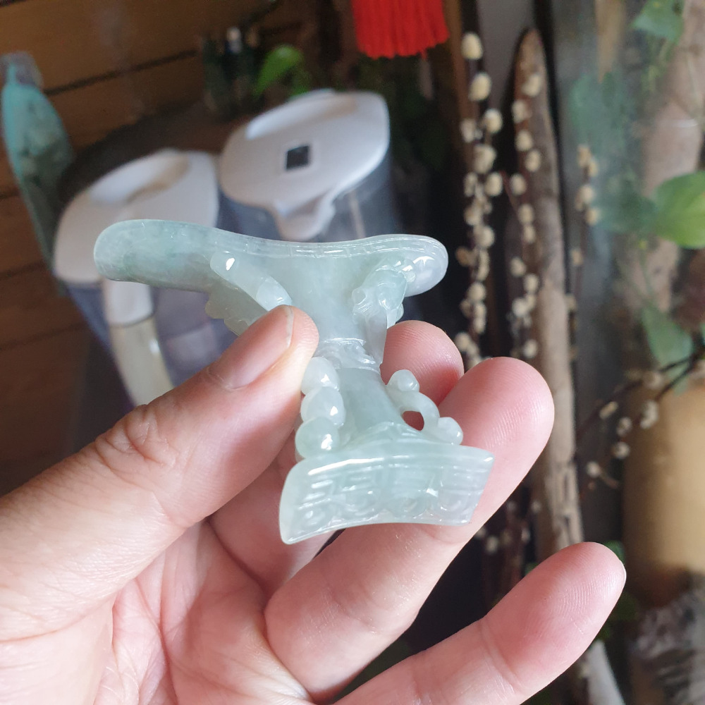 逸品軒~天然緬甸玉A貨-R1957-冰古代酒樽 長61.6mm寬67.8mm厚13.4mm 料子好，種水好。-細節圖2