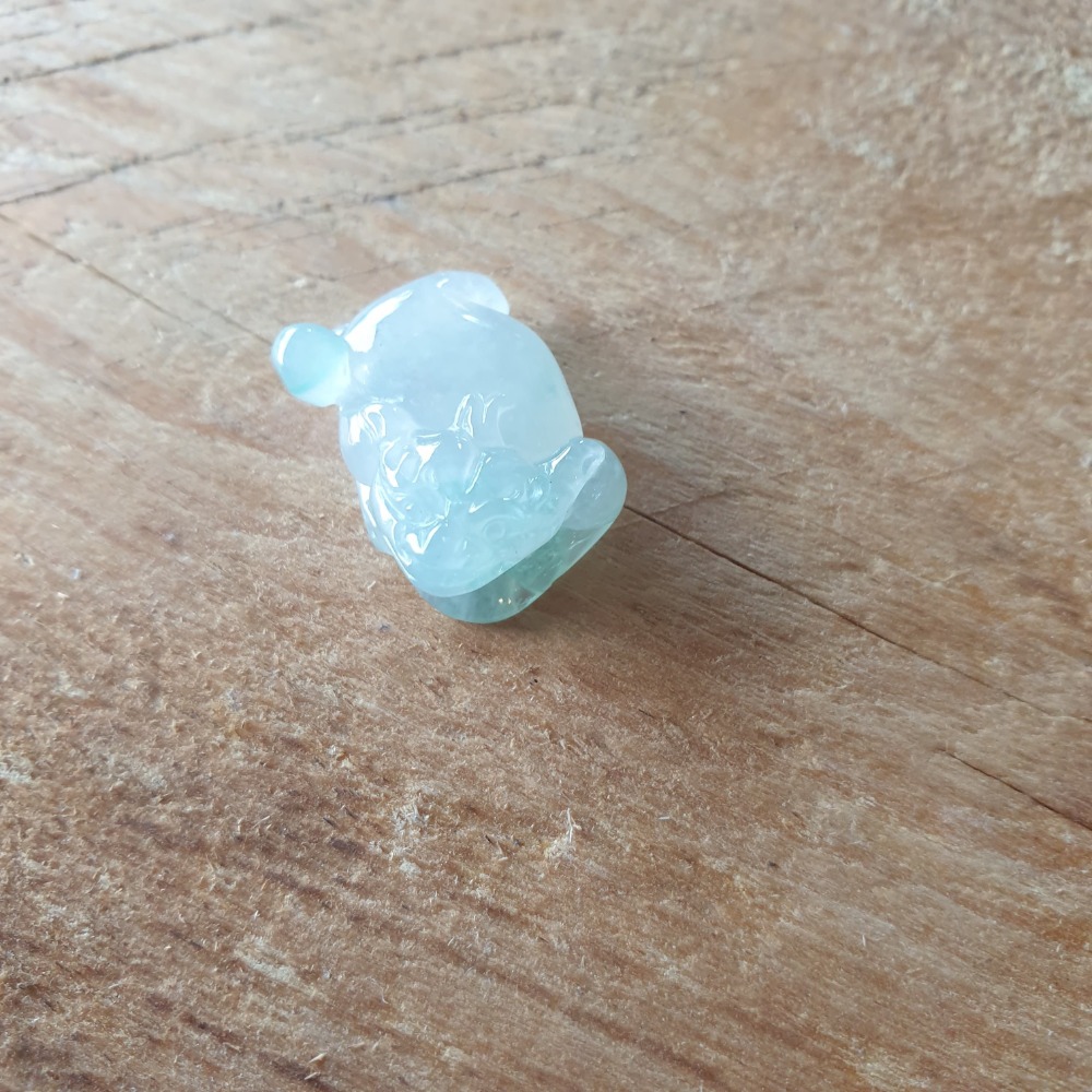 逸品軒~天然緬甸玉A貨-R1978-冰三腳蟾小擺件長20.2mm寬13.6m厚9.5mm 小精品、水頭好、質地細膩~~-細節圖2