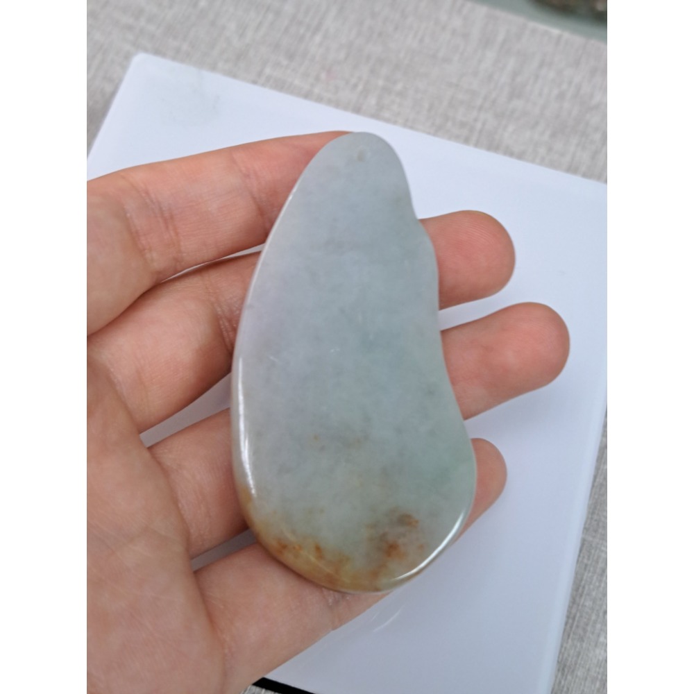 逸品軒～天然緬甸玉A貨-Z5933-細糯龍墜子 長64.2mm寬33mm厚13.6mm 💰特價1500元 • 若是开店-細節圖4