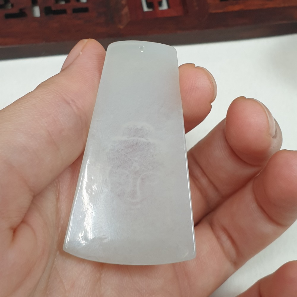 逸品軒～天然緬甸玉A貨-Z5962-佛祖蔭雕墜子 長42.3mm寬26.4mm厚2.4mm 💰特價250元 🎗白翡底-細節圖4