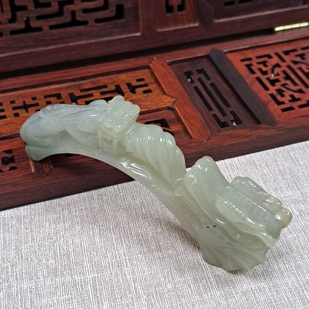 逸品軒~天然緬甸玉A貨-Z5968-望子成龍龍勾墜子/把件/擺件 長90.3mm寬12.6mm厚28.2mm 💰優惠價-細節圖5